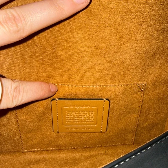 🖤 Coach Black Leather Chain Shoulder / Crossbody Bag 🖤 - Picture 7 of 8